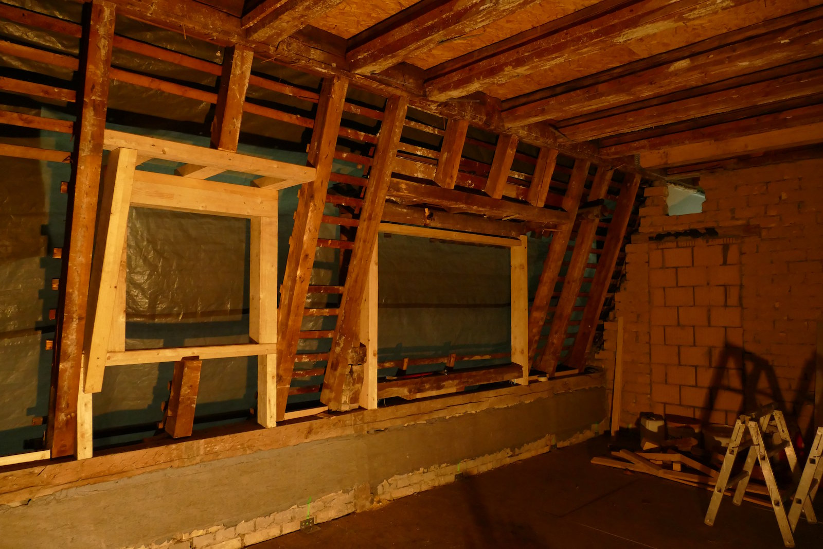 Altbausanierung Fenster und Dachstuhl