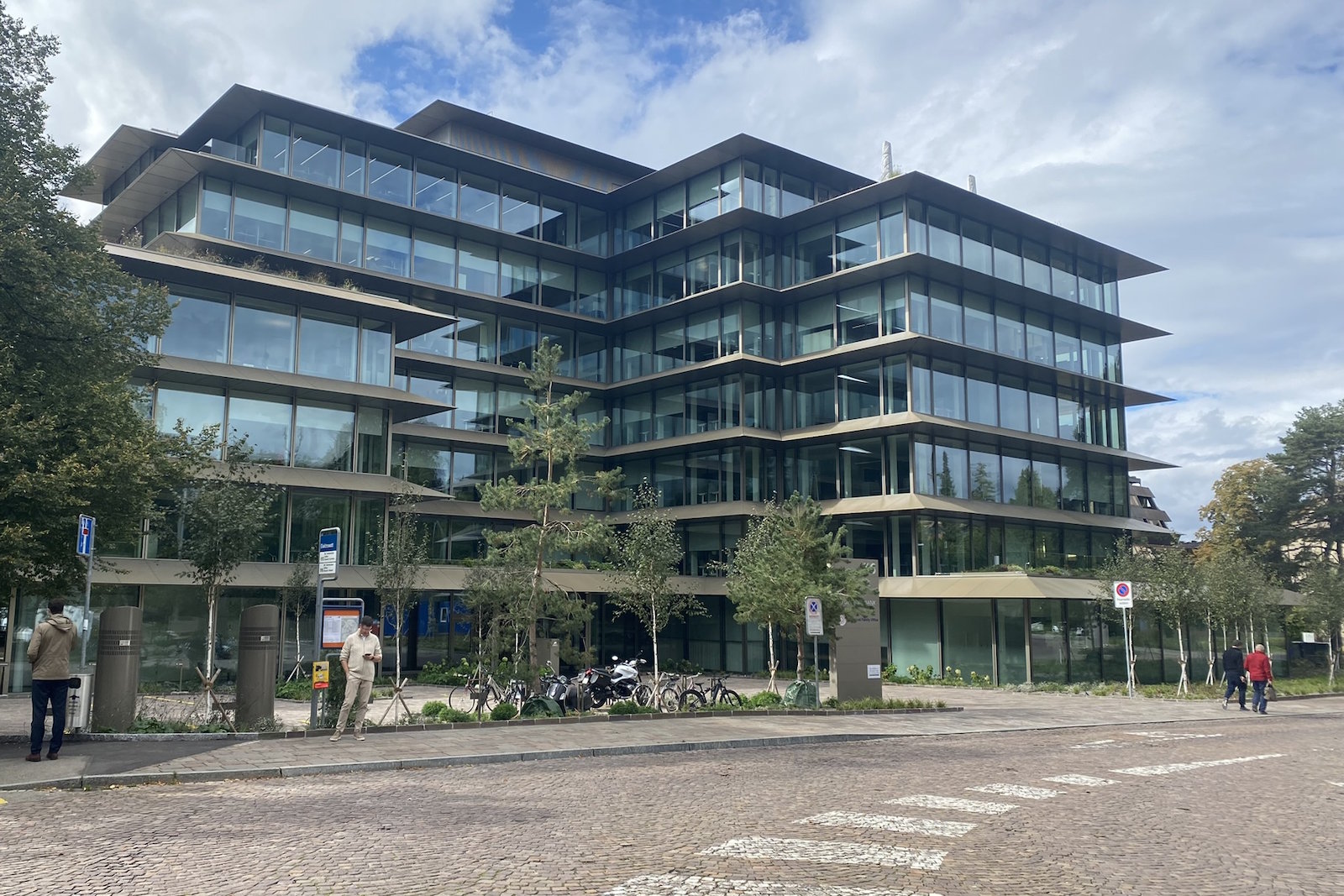 Geschäftshaus Bellerivestrasse nach der Sanierung